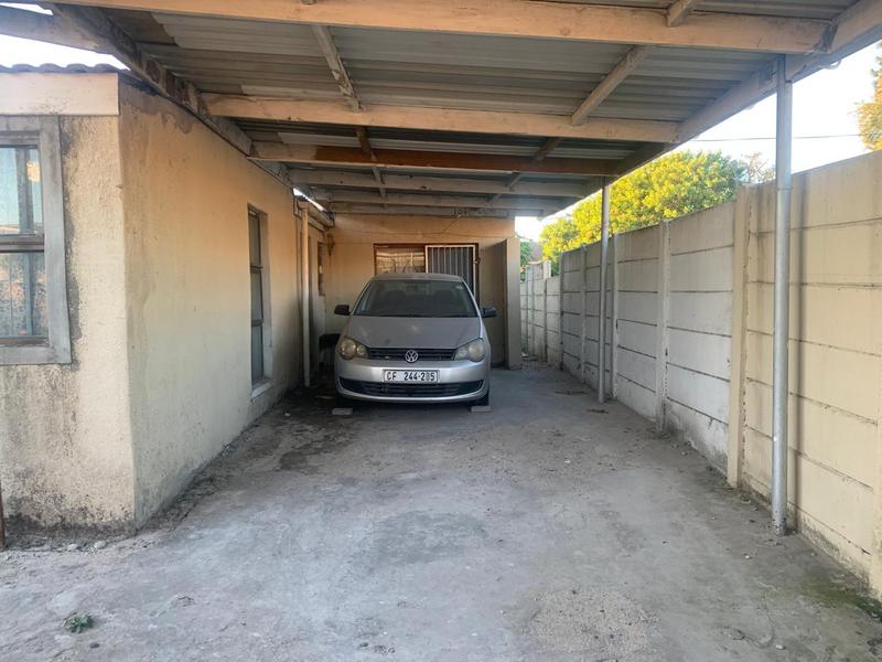 5 Bedroom Property for Sale in Russels Rest Western Cape